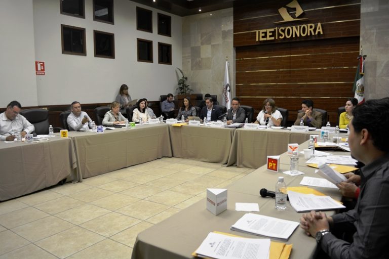 Aprueba IEE topes de gastos de campaña