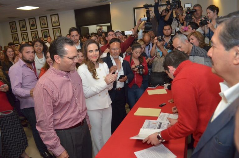 Aspiran a diputaciones federales del PRI