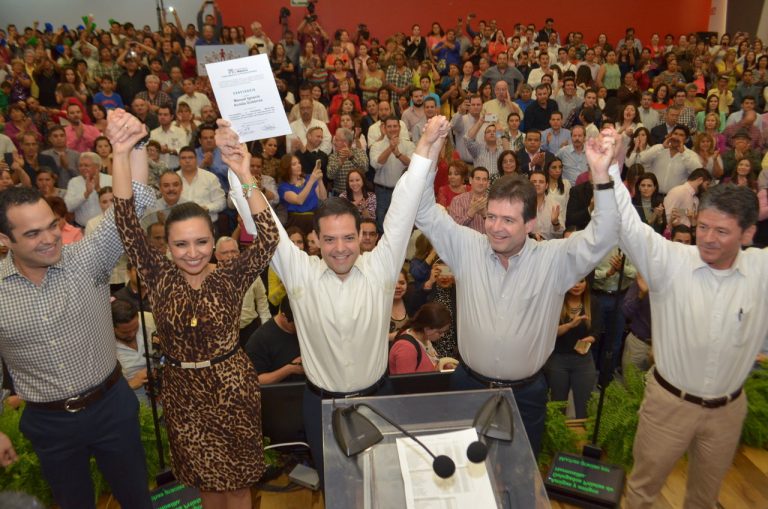 Va Maloro Acosta por alcaldía de Hermosillo