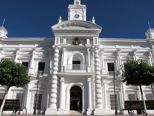 Usted y yo debemos 10 mil pesos por deuda pública, va en 20 mmdp la cifra