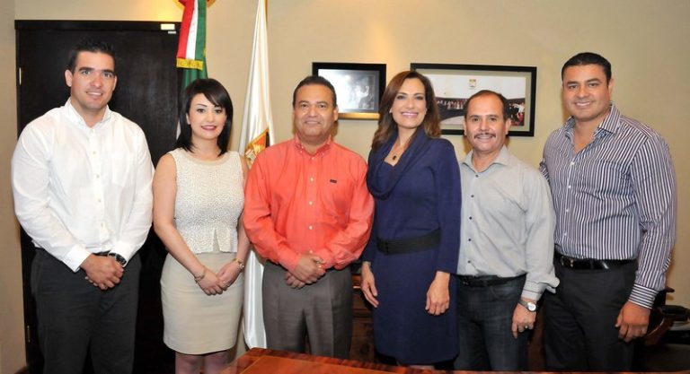 Dejan su cargo funcionarios municipales