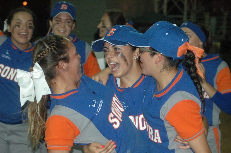 Juvenil Menor femenil de softbol pasa a la Olimpiada Nacional