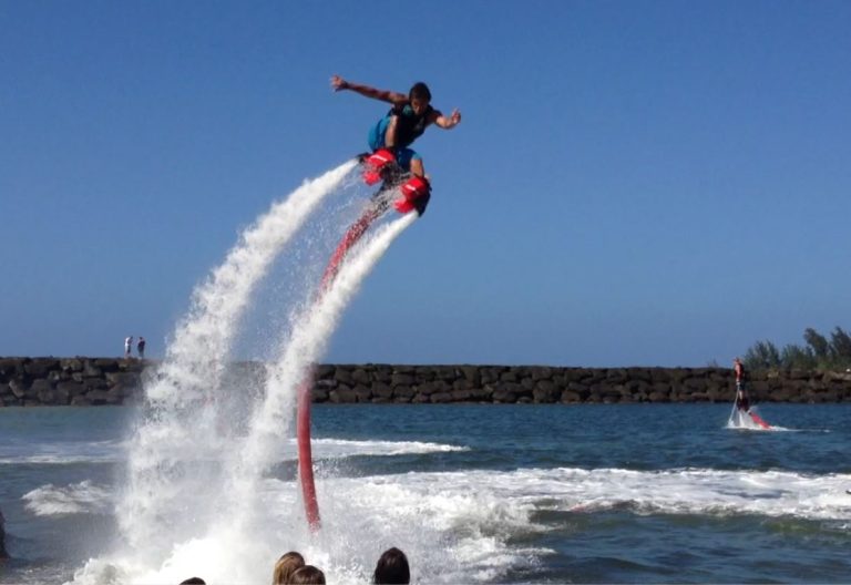 Ofrecerá Ayuntamiento de Guaymas espectáculo de flyboard en playas durante SS