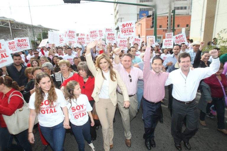Va Claudia Pavlovich por un gobierno honesto y eficaz