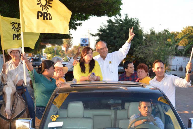 Carlos Navarro recibe el apoyo de sus coterranos del Campo 60