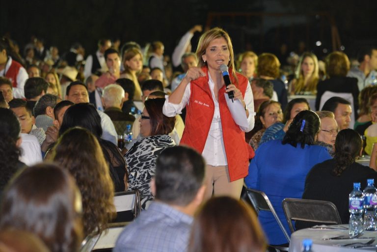 Propone Claudia Pavlovich gobierno confiable y honesto para atraer inversiones