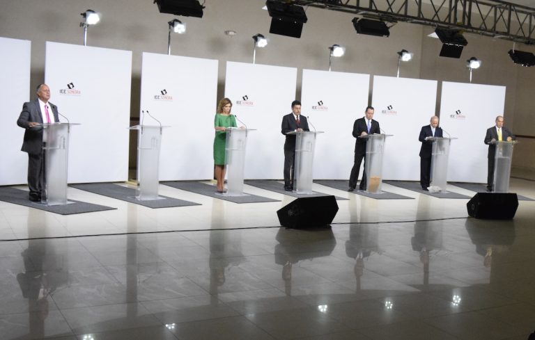 Claudia, conocimiento; Carlos, congruente; Javier, inexperiencia; Jaime, atrabancado; Baldenebro, histriónico y Lamarque, qué weba