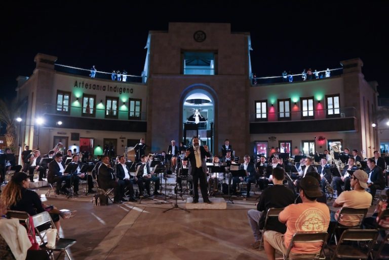 Alegre concierto de big band y dixieland con la Banda de Música del Estado
