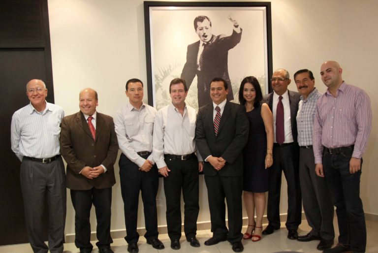 Premia PRI a ganadores de Ensayo Político de Fundación Colosio