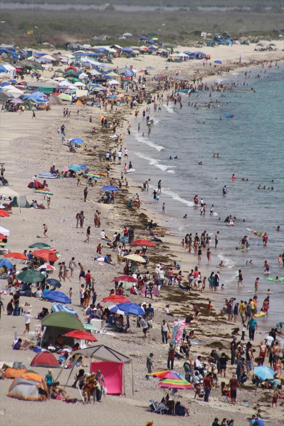 Estiman 161 mil vacacionistas en playas durante Semana Santa 2015