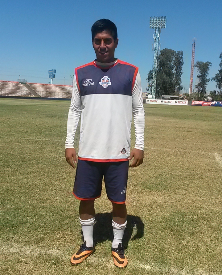 Víctor Ríos  vive uno de sus grandes sueños con Cimarrones