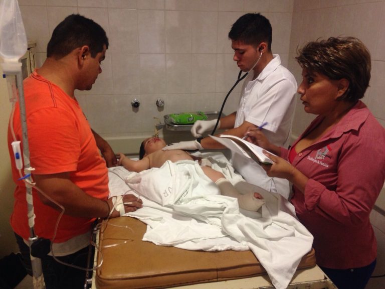 Respalda DIF Guaymas a lesionados de camionazo