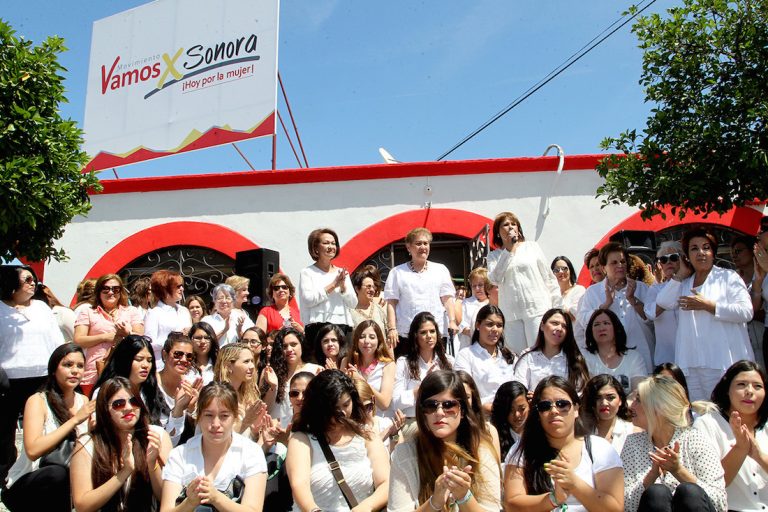 Mujeres se agrupan en apoyo a Claudia Pavlovich para que sea gobernadora