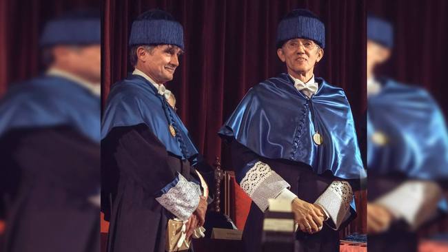 Biólogo mexicano recibe doctorado honoris causa por la Universidad de Valencia en España