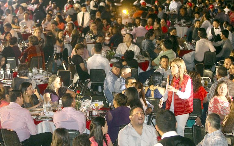 Gobierno de mano firme pero justa ofrece Claudia Pavlovich