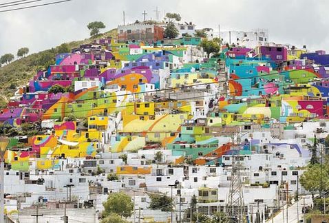 Pintan en Pachuca el mural más grande de México