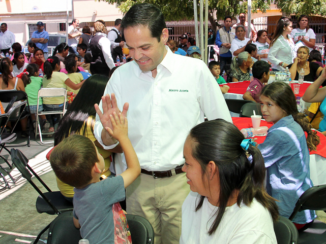 Promete Maloro Acosta atención a colonias marginadas
