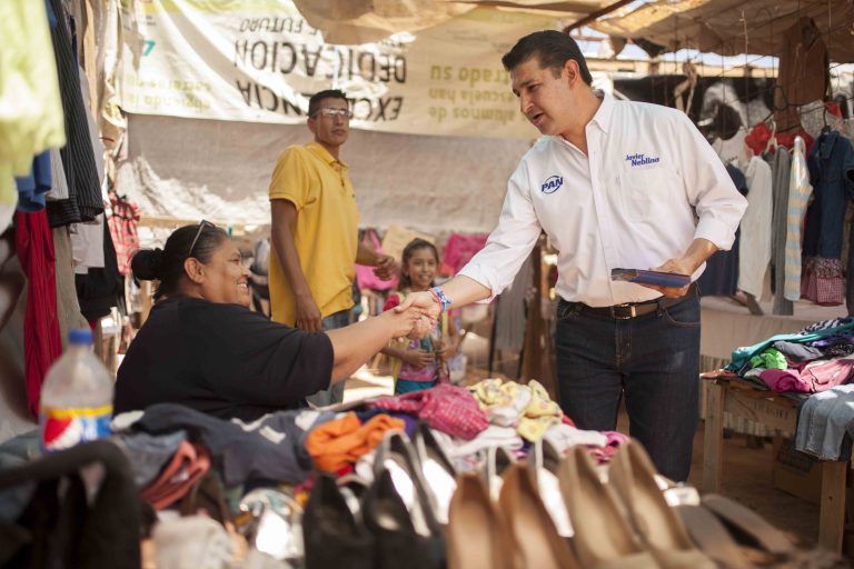 Reafirma Javier Neblina compromisos con colonias que ha representado