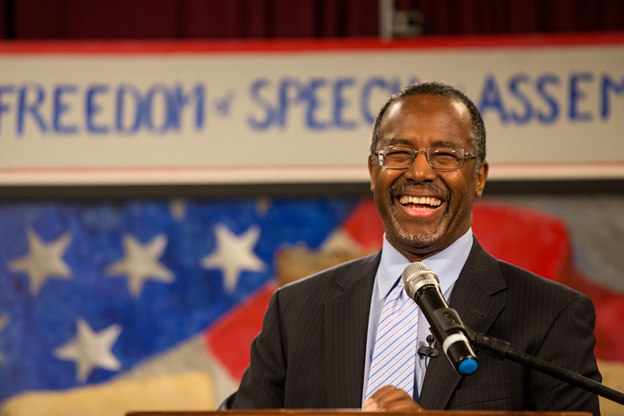 El neurocirujano retirado y famoso conferencista, Ben Carson, se sumó a la campaña por la candidatura presidencial a principios de mayo. Hasta el momento, es el único precandidato de raza negra que busca un lugar en la Casa Blanca.