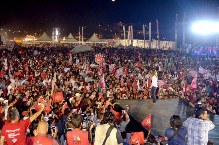 Impresionante evento de Claudia Pavlovich en Nogales, suma a miles
