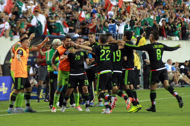 EL Aguila levanta la Copa Oro 2015, ¡MEXICO CAMPEON!