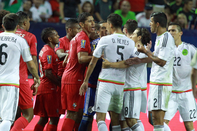 México vence 2-1 a Panamá; ¡Pierde el Futbol!
