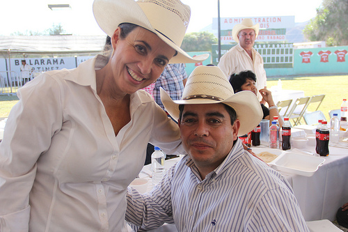 Mónica Robles, citada por la PGR; Roberto Romero, una estrella que se apaga