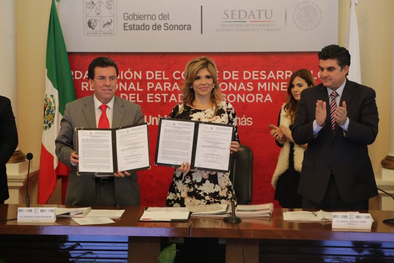 Fondo minero: lo pichó como senadora; lo bateó como gobernadora
