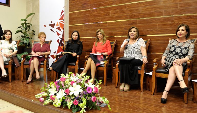 Mujeres