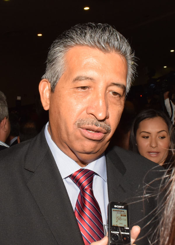 ¿Y su salario, de cuánto es?