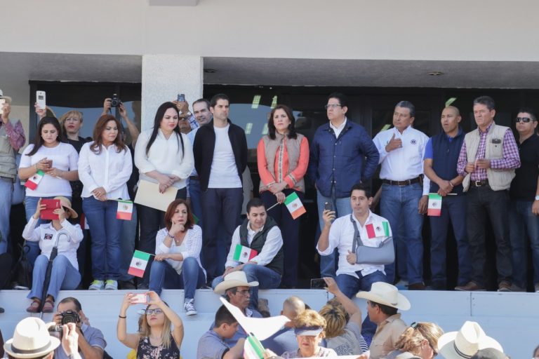 Les mojaron la pólvora