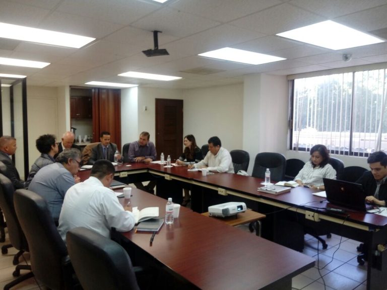 Participan conjuntamente Cámaras y Gobierno del Estado por el desarrollo carretero