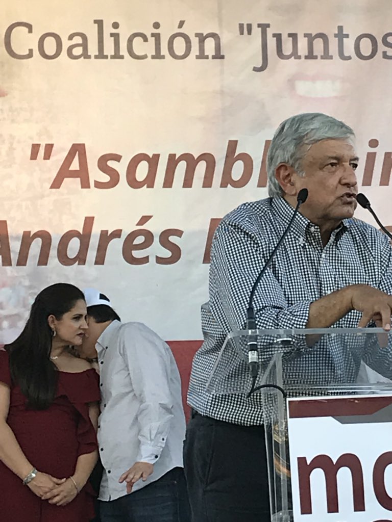 El sketch del Peje, los enredos en la CEDH y el troleo contra el Maloro