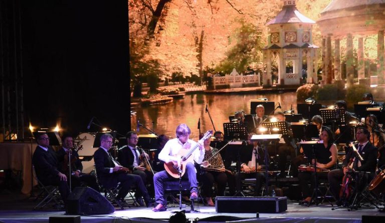 Conquista Joaquín Glerch con el concierto de Aranjuez