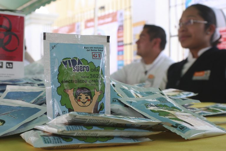 Exhorta IMSS Sonora a prevenir deshiadratación y golpe de calor