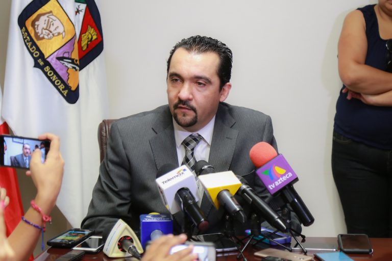 Congreso: azadón de palo en casa del herrero