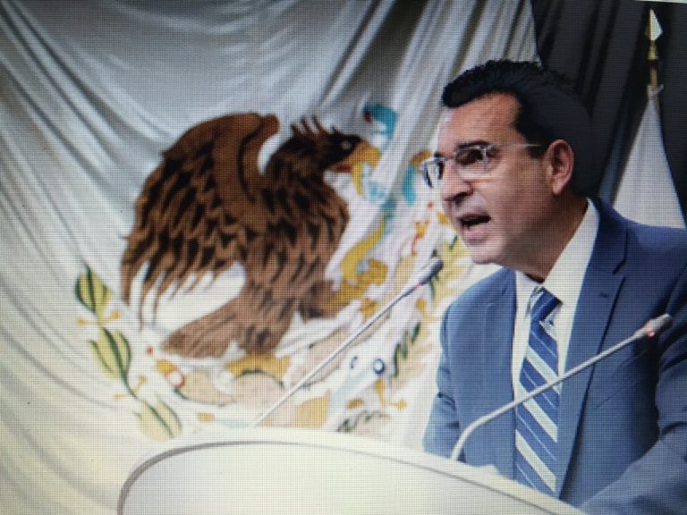 Claussen y Chirinos: faena en el Congreso
