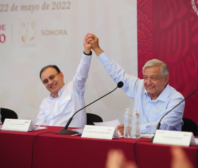 AMLO y Durazo de la mano