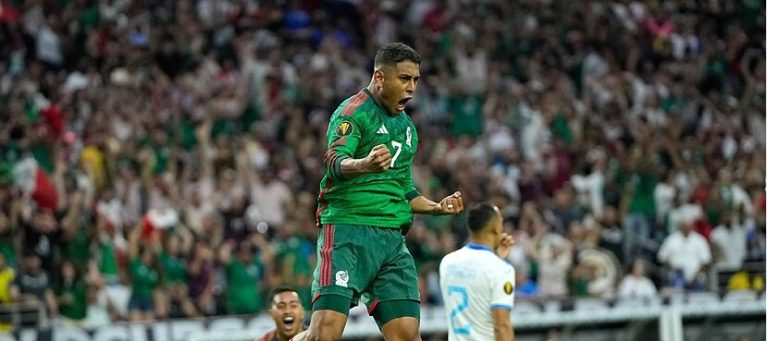 México golea en su debut en la Copa Oro a una débil Selección de Honduras