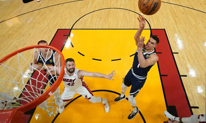 Nuggets, a una victoria de coronarse en la NBA