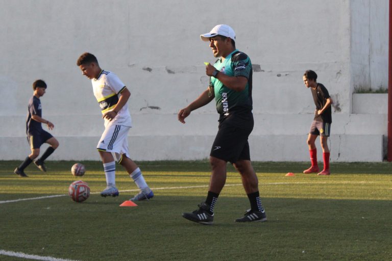 Cimarrones lleva a cabo visorias con Universidad Kino