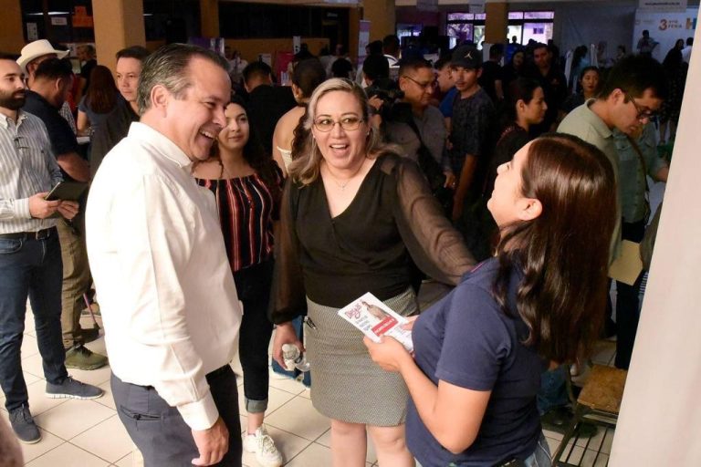 Aprovechan hermosillenses Tercera Feria Hermosillo CRECE con Empleo