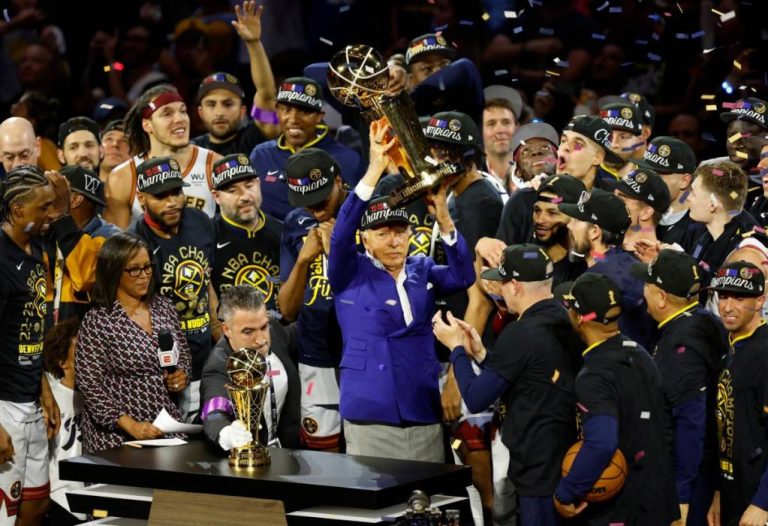 Nuggets de Denver alza su primer título de NBA