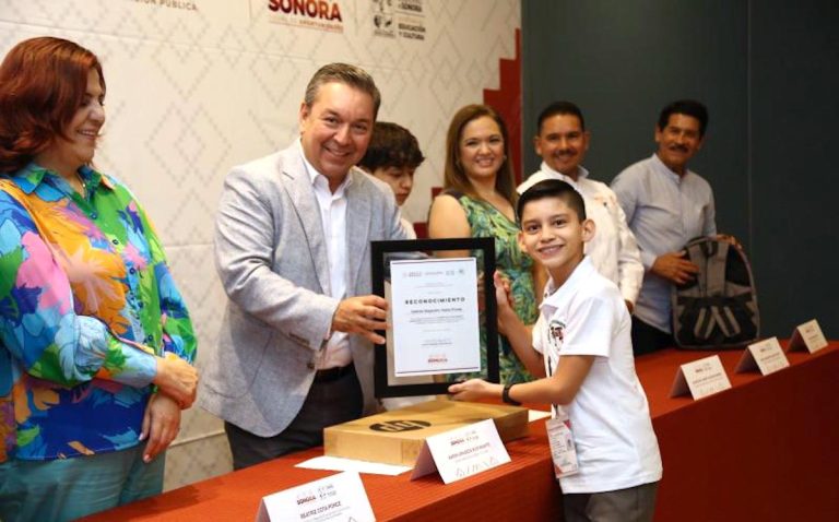Premia Gobierno de Sonora a ganadores de la Olimpiada del Conocimiento Infantil 2023