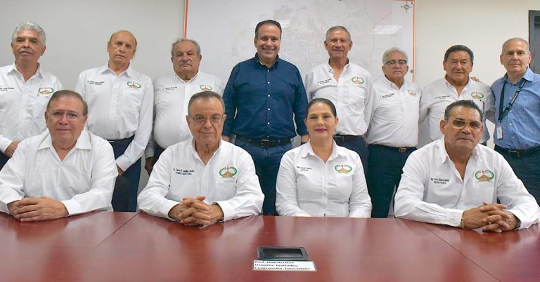 Se reúne Toño Astiazarán con Comité del Salón de la Fama del Deportista