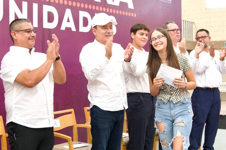 Con entrega de becas y mejoramiento de infraestructura, generamos desarrollo en Peñasco y Sonoyta: Alfonso Durazo