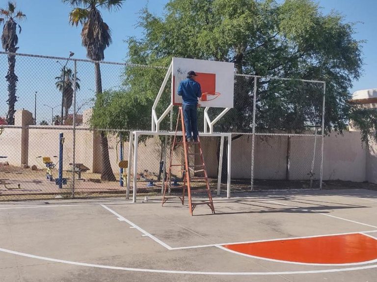 Aplica IDH mantenimiento constante a unidades deportivas de Hermosillo