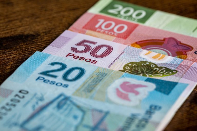 Lanzan iniciativa para aumentar aguinaldo al 100 por ciento