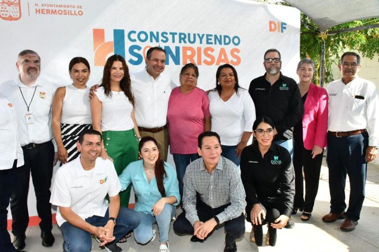 Inician Toño Astiazarán y Patricia Ruibal programa Construyendo Sonrisas