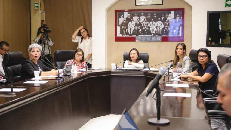 Explica Auditora Mayor resultados de las cuentas públicas que arrojaron las revisiones a los organismos Autónomos y de los  poderes legislativo y judicial